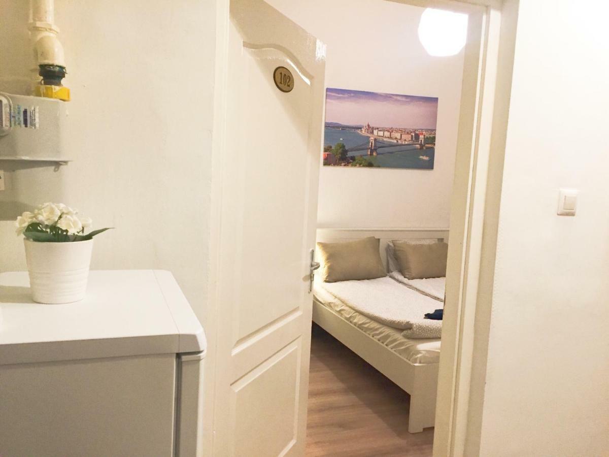 No. 11 Apartment With 2 Bathrooms Next To Railway Station Budapešť Exteriér fotografie