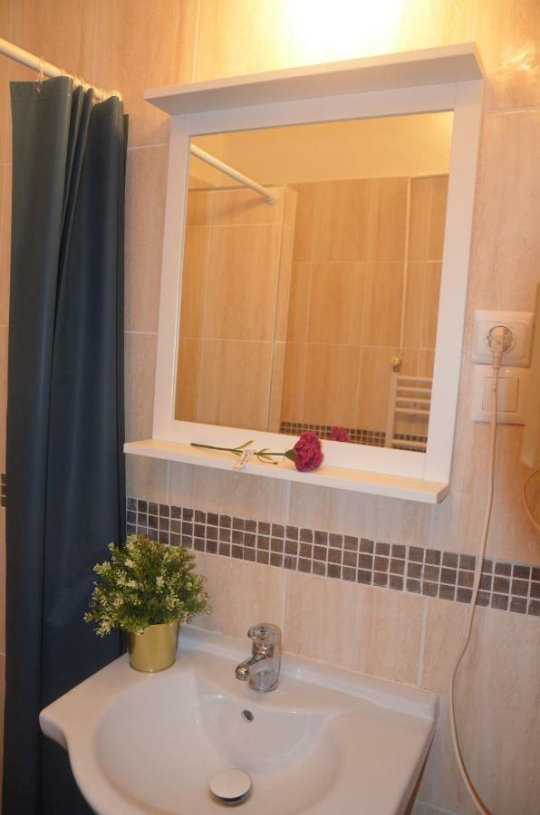 No. 11 Apartment With 2 Bathrooms Next To Railway Station Budapešť Exteriér fotografie
