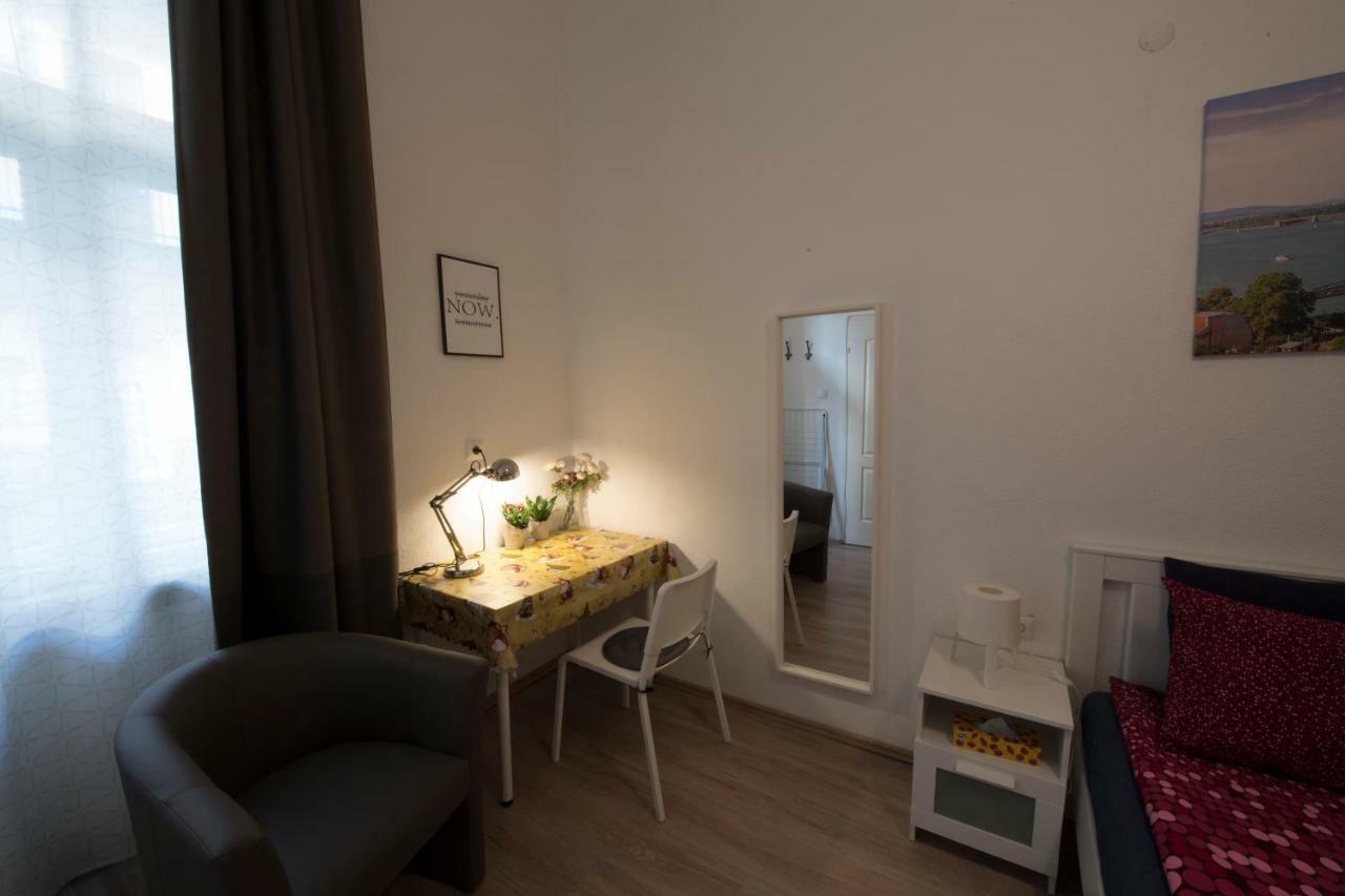 No. 11 Apartment With 2 Bathrooms Next To Railway Station Budapešť Exteriér fotografie