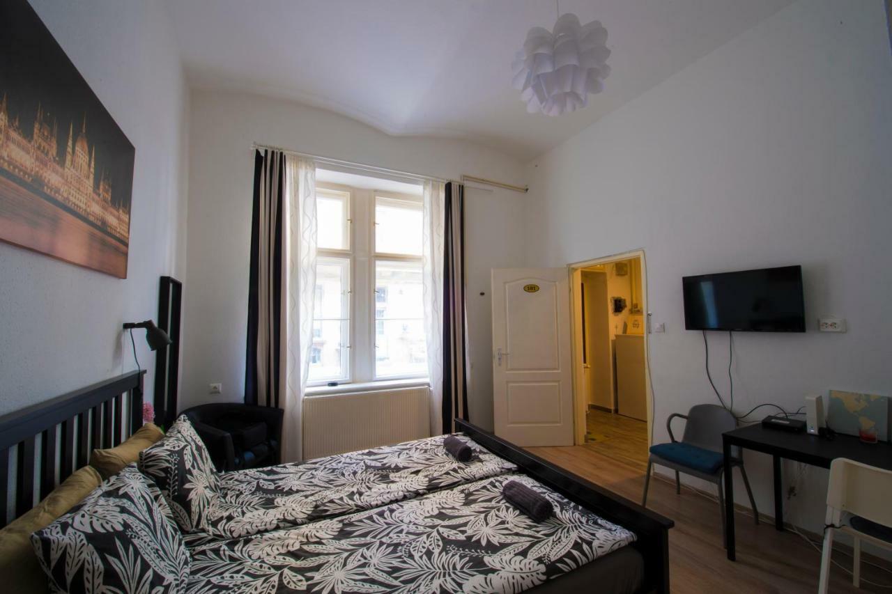 No. 11 Apartment With 2 Bathrooms Next To Railway Station Budapešť Exteriér fotografie